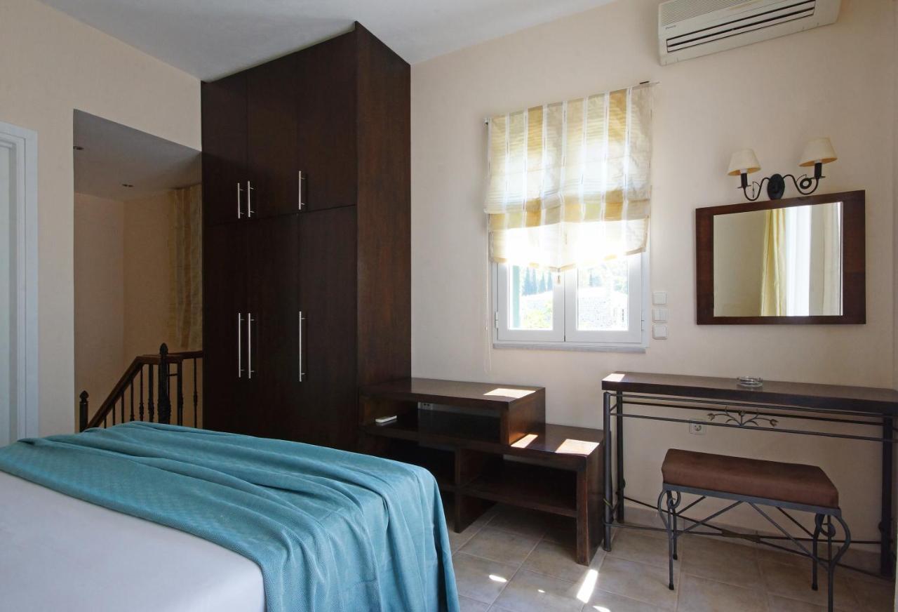 Aegean Villas * Poros Town