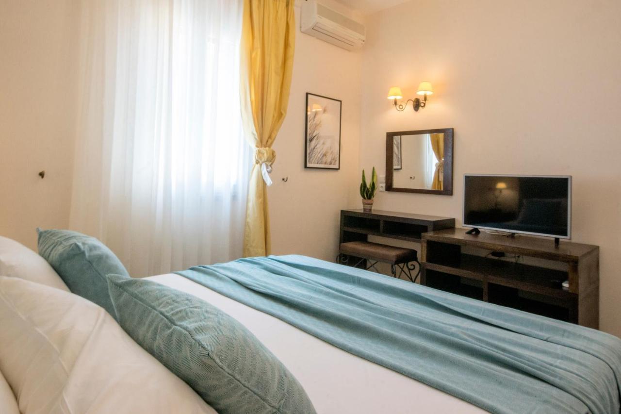 Aegean Villas *